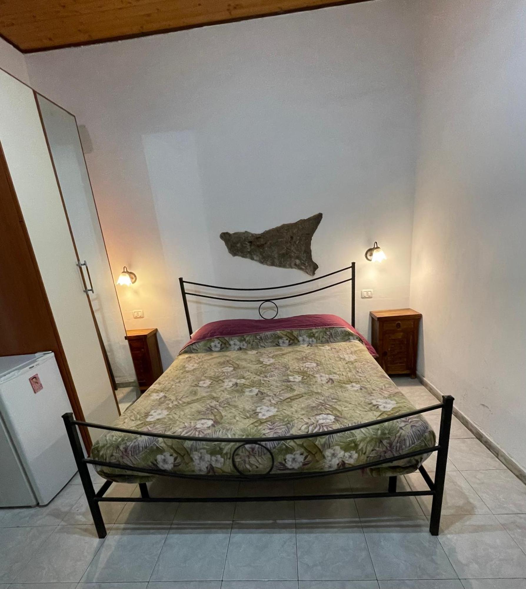 Appartamento Casa Del Vico Aeroporto di Catania Fontana Rossa Esterno foto